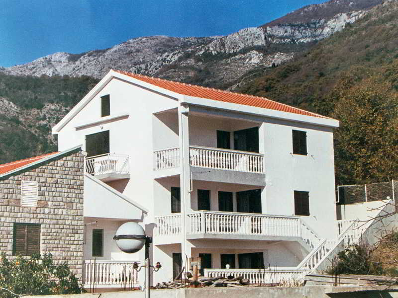 Guest House 4M Petrovac Exterior foto