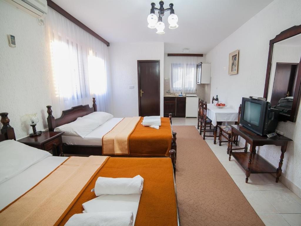 Guest House 4M Petrovac Habitación foto